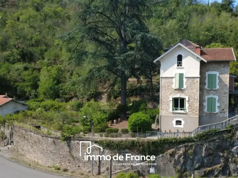 Photo Maison à Villefranche-De-Rouergue au prix de 355 000€