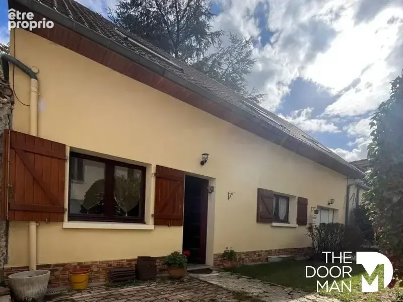 Photo Maison à Pecqueuse au prix de 305 000€