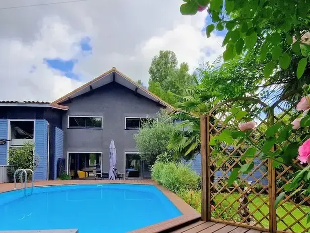 Photo Maison à Monnieres au prix de 693 450€
