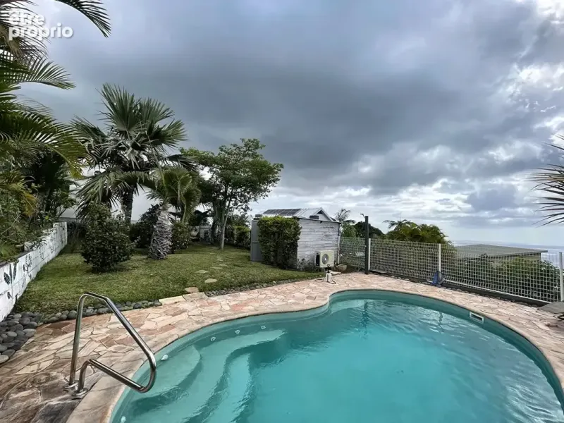 Photo Maison à La Possession au prix de 419 000€