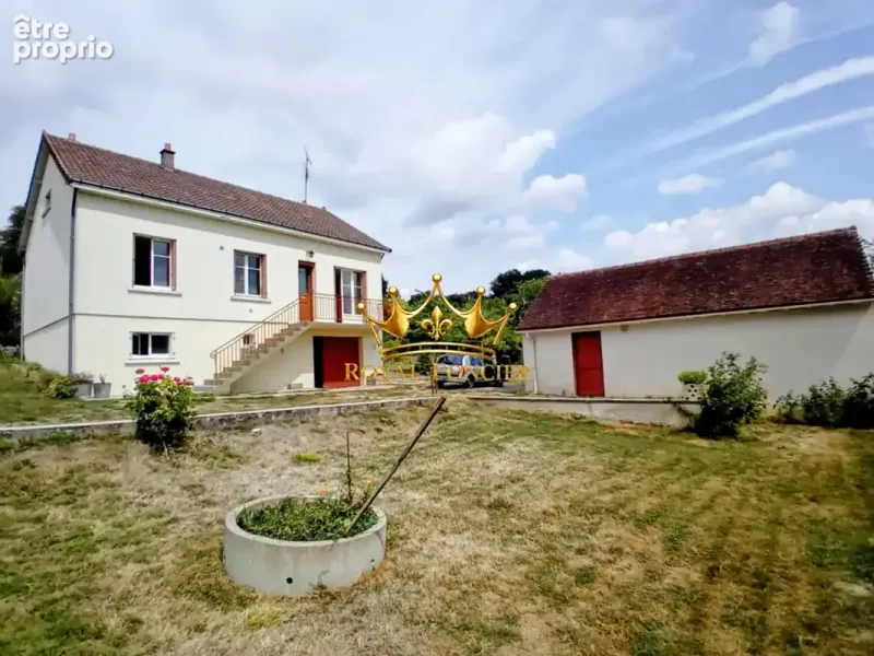 Pavillon indépendant de 118 m2 sur sous sol complet, avec un garage indépendant 