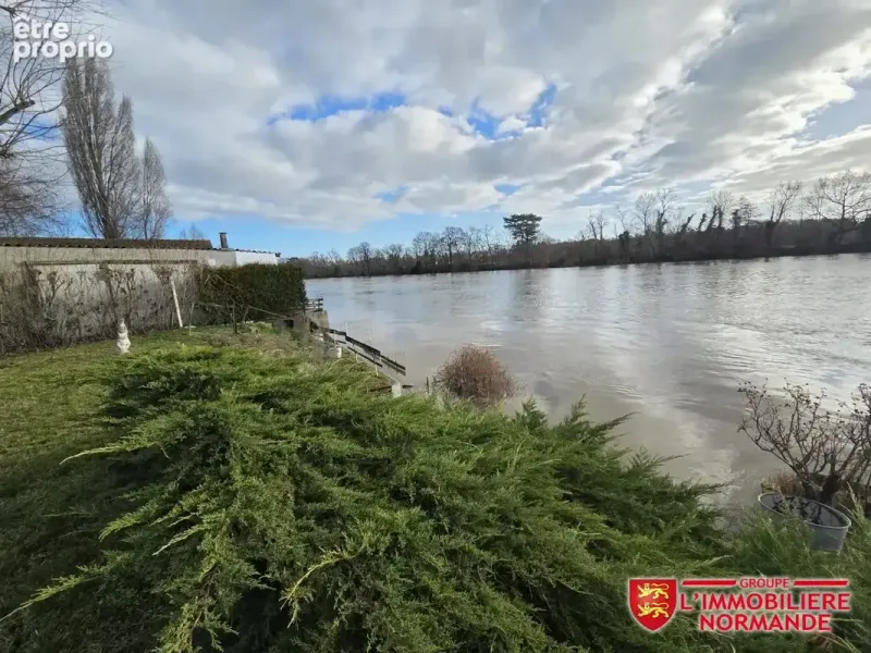 Photo Maison à Saint-Pierre-Du-Vauvray au prix de 149 000€