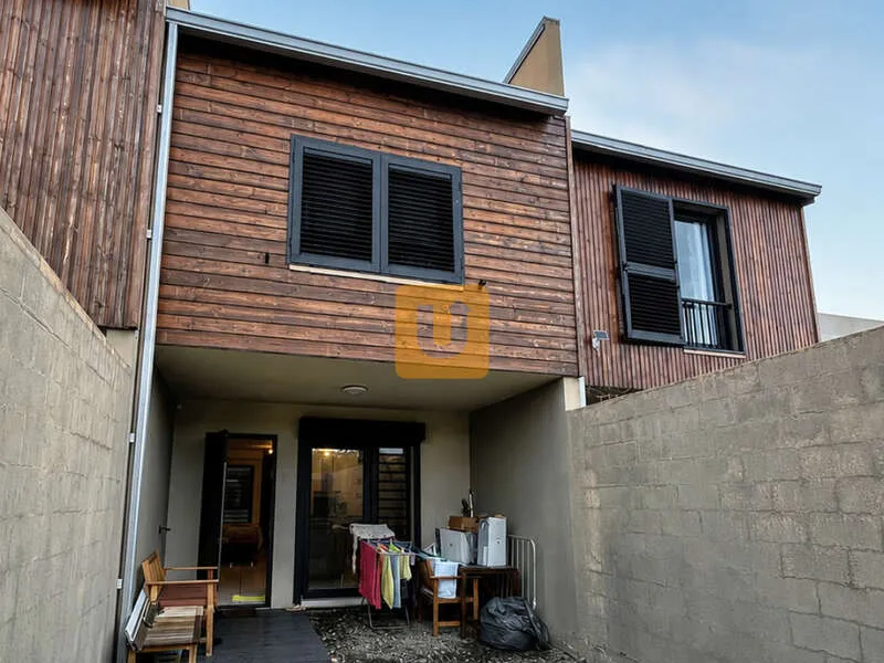 Photo Maison à Le Port au prix de 304 000€