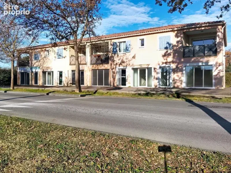 Photo Commerce à Entraigues-Sur-La-Sorgue au prix de 129 900€