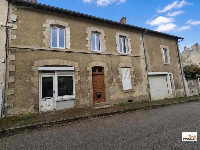 Photo Maison à Chateauneuf-La-Foret au prix de 55 000€