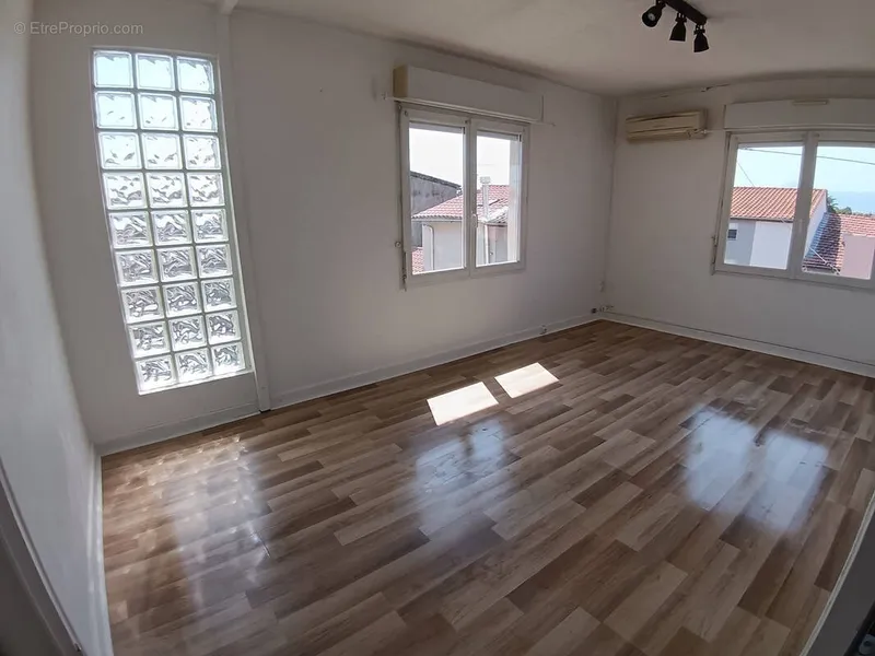 Photo Appartement à Pont-Du-Chateau au prix de 120 000€