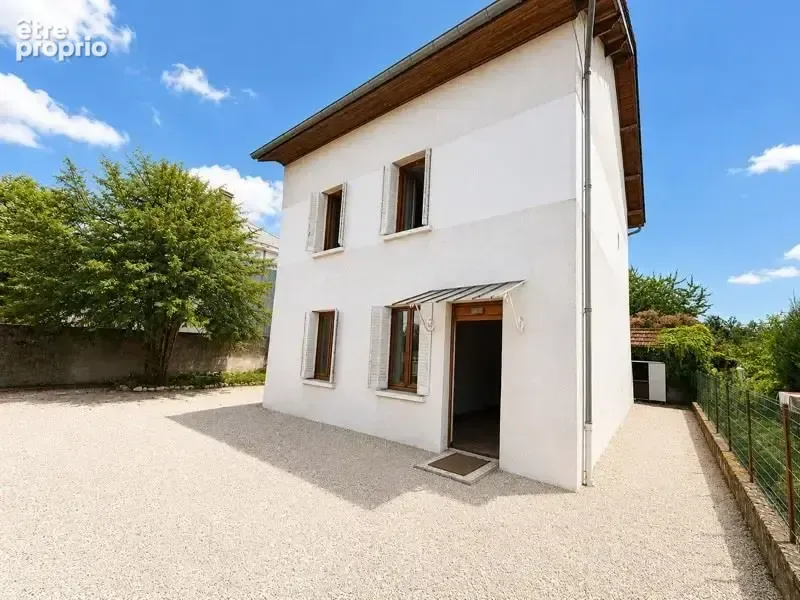 Photo Maison à Les Abrets au prix de 219 000€