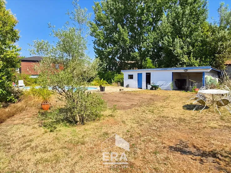 Photo Terrain à Le Taillan-Medoc au prix de 212 000€