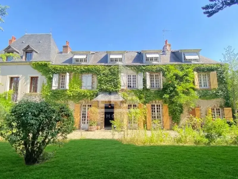 Photo Autres à Maisoncelles-Du-Maine au prix de 379 900€