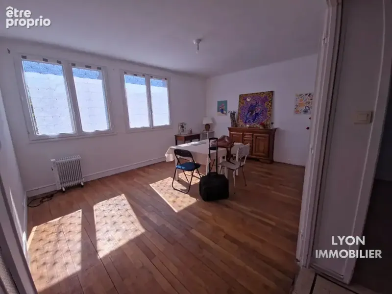 Photo Appartement à Bron au prix de 149 000€
