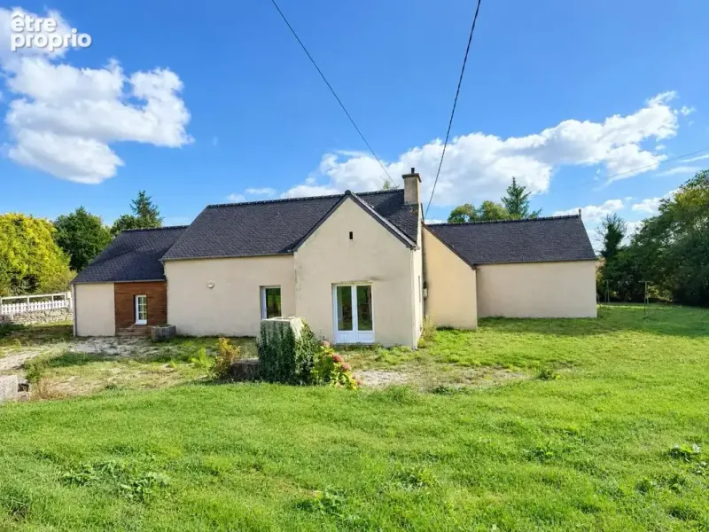 Photo Maison à Le Cloitre-Saint-Thegonnec au prix de 179 180€
