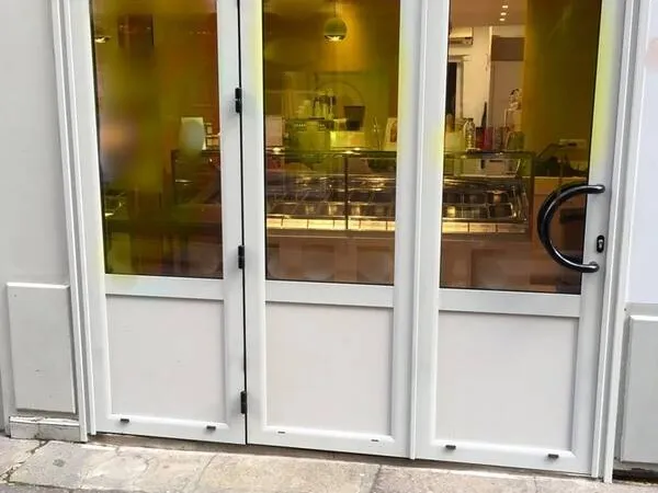 Photo Commerce à Paris-6e au prix de 155 600€