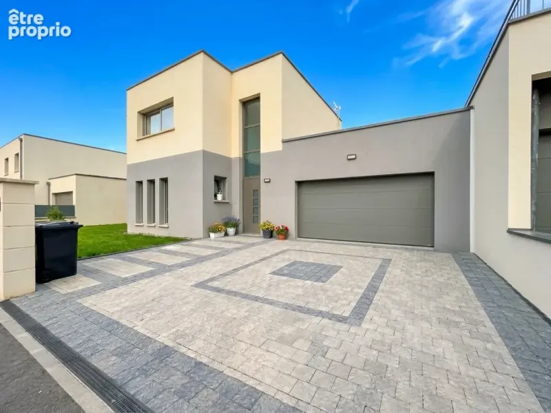Photo Maison à Ormes au prix de 655 200€