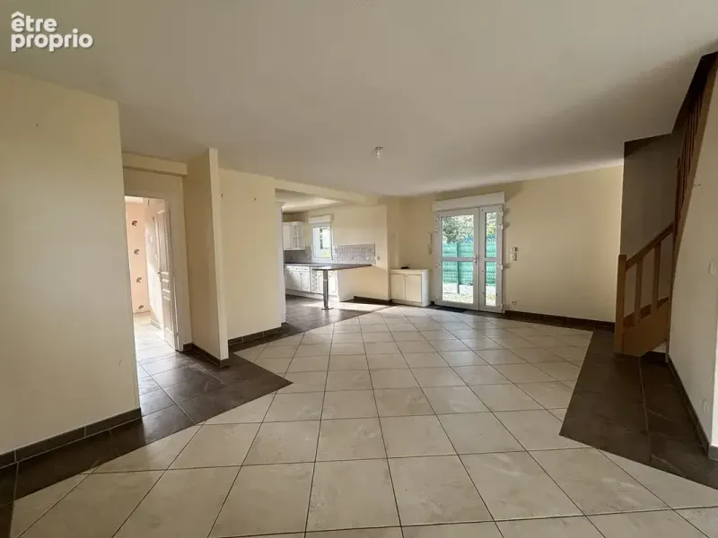 Photo Maison à Saint-Come-De-Fresne au prix de 367 500€
