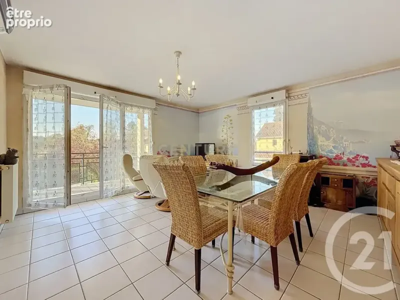 Photo Appartement à La Tour-Du-Pin au prix de 230 000€