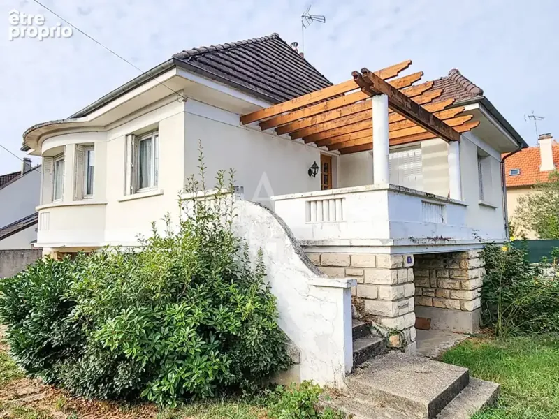 Photo Maison à Crosne au prix de 299 000€