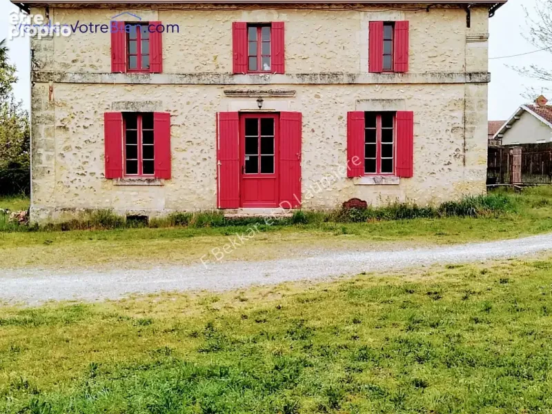 Photo Maison à Mussidan au prix de 196 100€