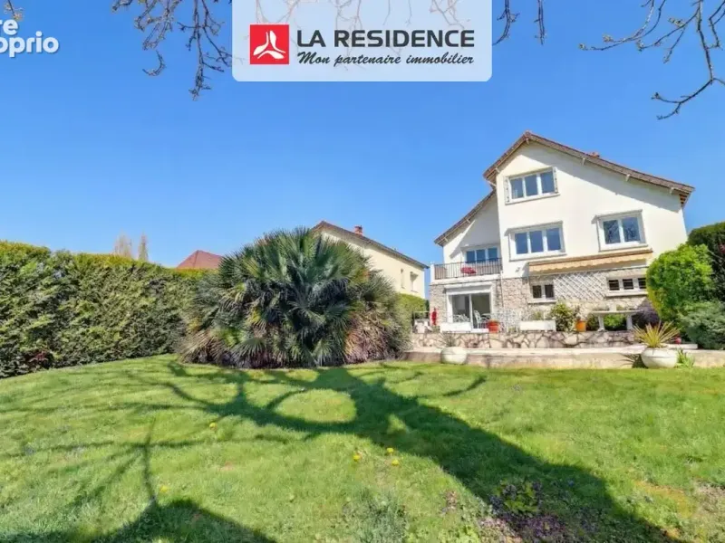 Photo Maison à Poissy au prix de 750 000€