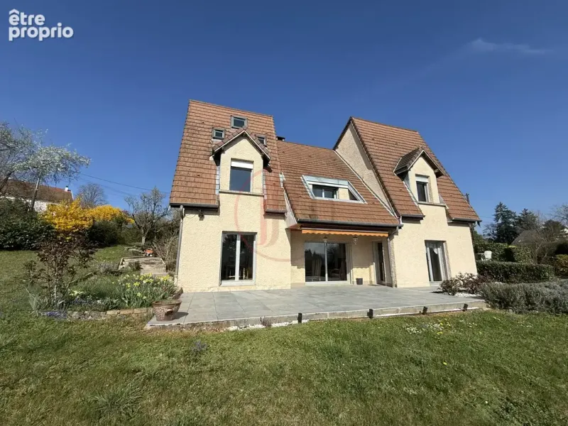 Photo Maison à Besancon au prix de 470 000€