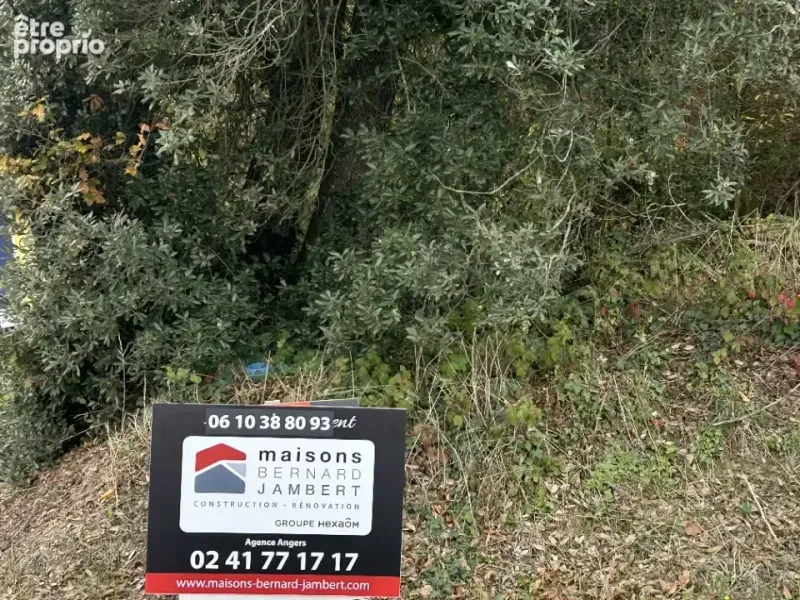 Photo Terrain à Saint-Barthelemy-D'anjou au prix de 100 000€