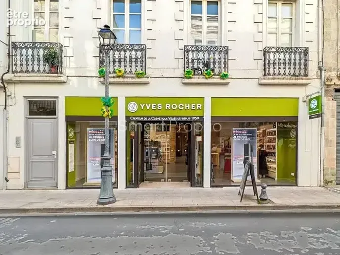 Photo Commerce à Sainte-Foy-La-Grande au prix de 135 000€