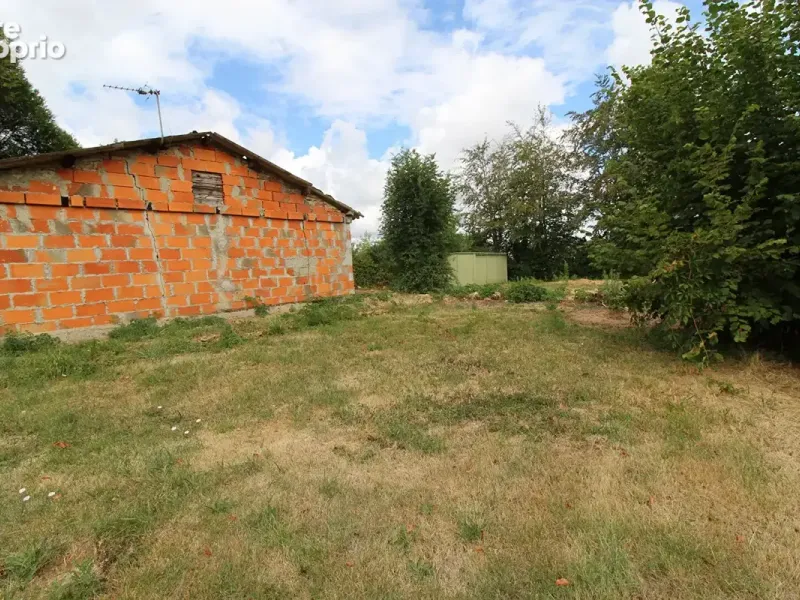 Photo Terrain à Saint-Amour au prix de 46 000€