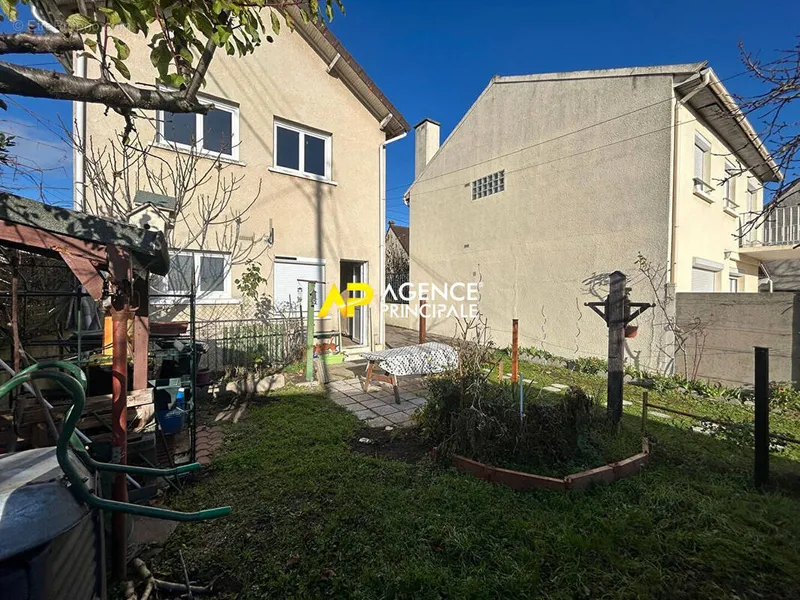Photo Maison à Bezons au prix de 240 000€