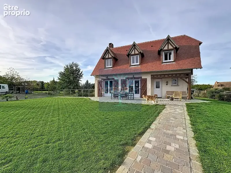 Photo Maison à Selles au prix de 255 000€