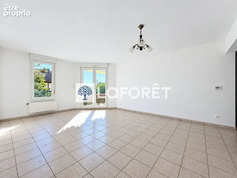 Photo Appartement à Miribel au prix de 275 000€