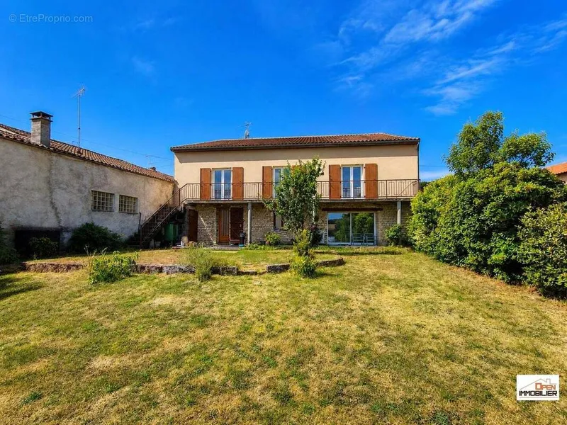 Photo Maison à Asnieres-Sur-Nouere au prix de 164 000€