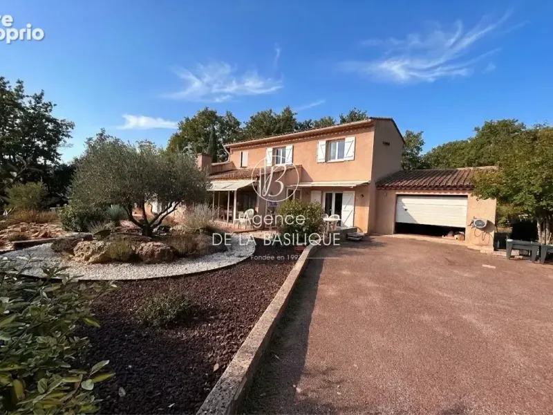 Photo Maison à Brue-Auriac au prix de 450 000€