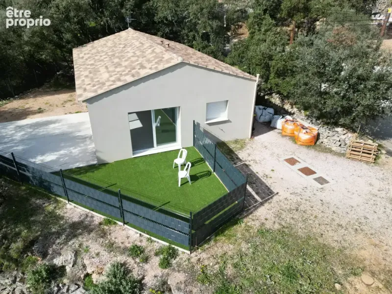 Photo Maison à Sainte-Anastasie-Sur-Issole au prix de 325 000€