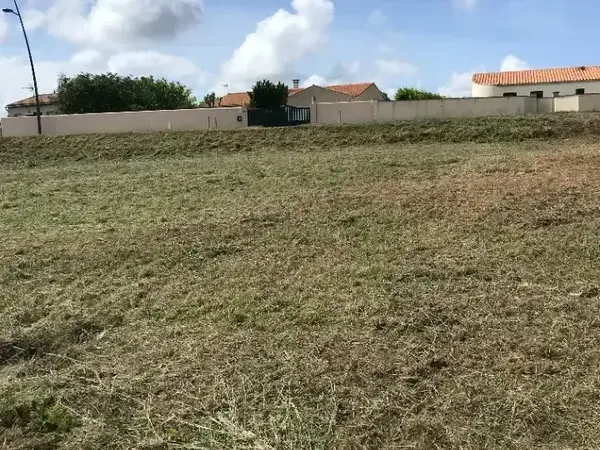 Photo Terrain à Saint-Nazaire-Sur-Charente au prix de 38 000€