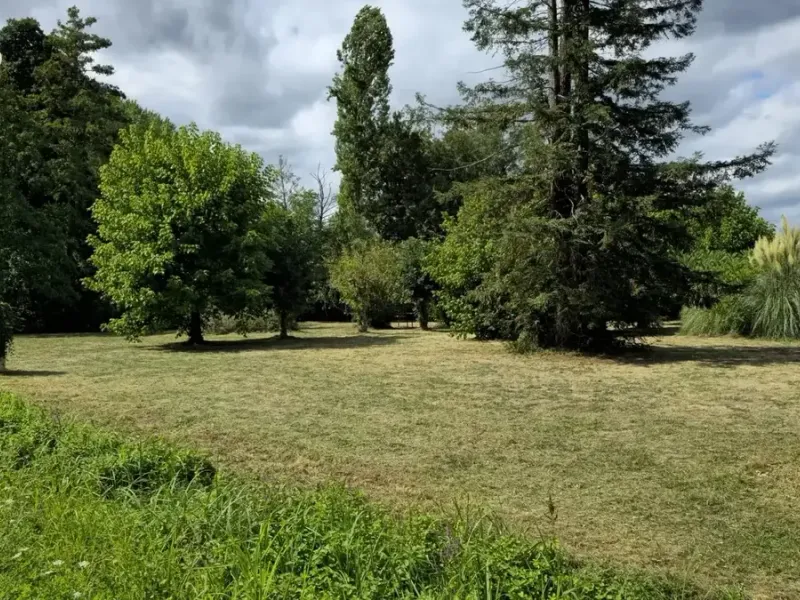 Photo Terrain à Cours-De-Pile au prix de 14 000€