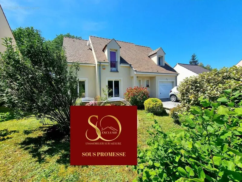 Photo Maison à Saint-Remy-L'honore au prix de 535 000€