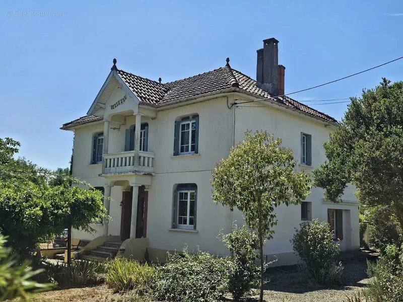 Photo Appartement à Loubes-Bernac au prix de 294 250€