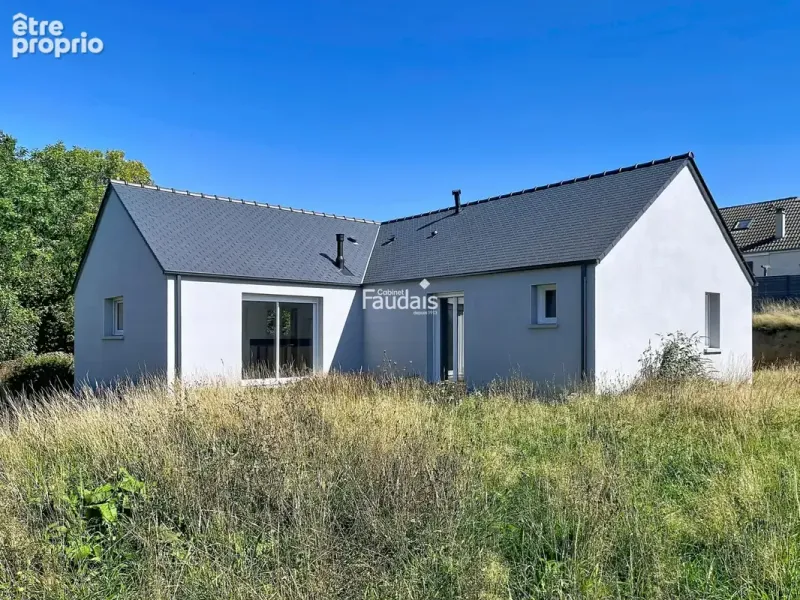 Photo Maison à Saint-Sauveur-Lendelin au prix de 229 000€