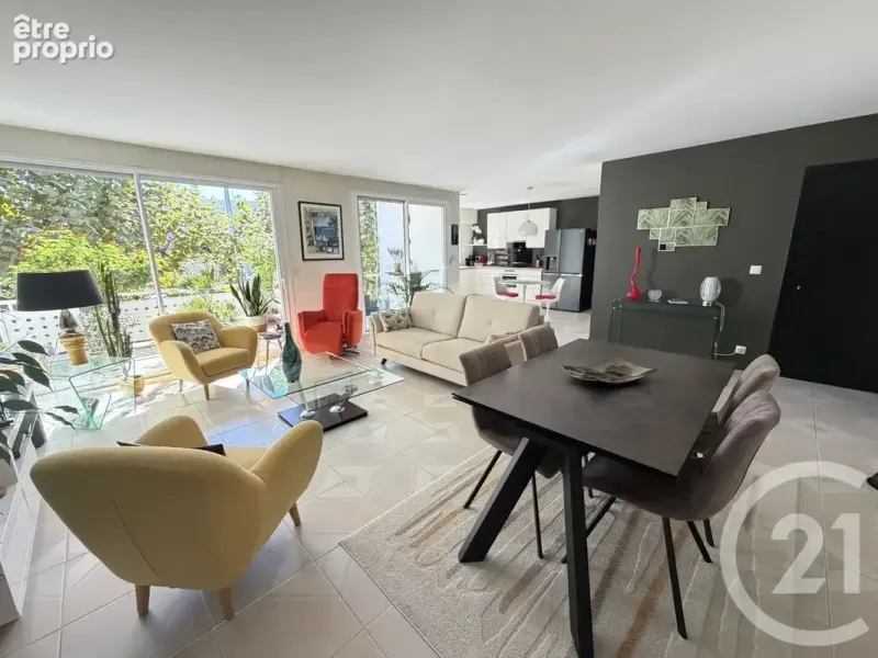 Photo Appartement à Royan au prix de 393 000€
