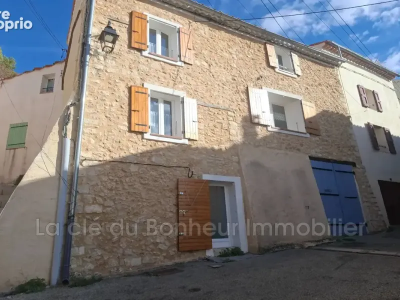 Photo Maison à Aiguines au prix de 215 000€