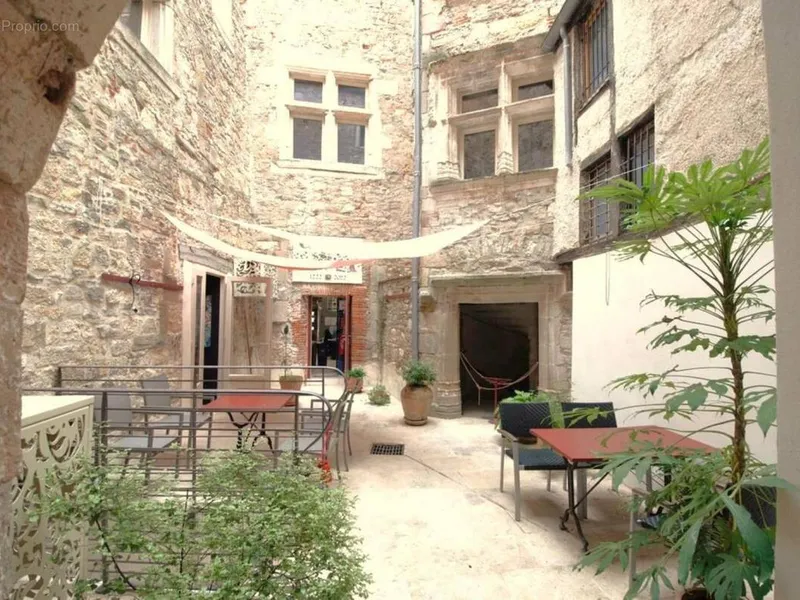 Photo Maison à Cordes-Sur-Ciel au prix de 560 000€