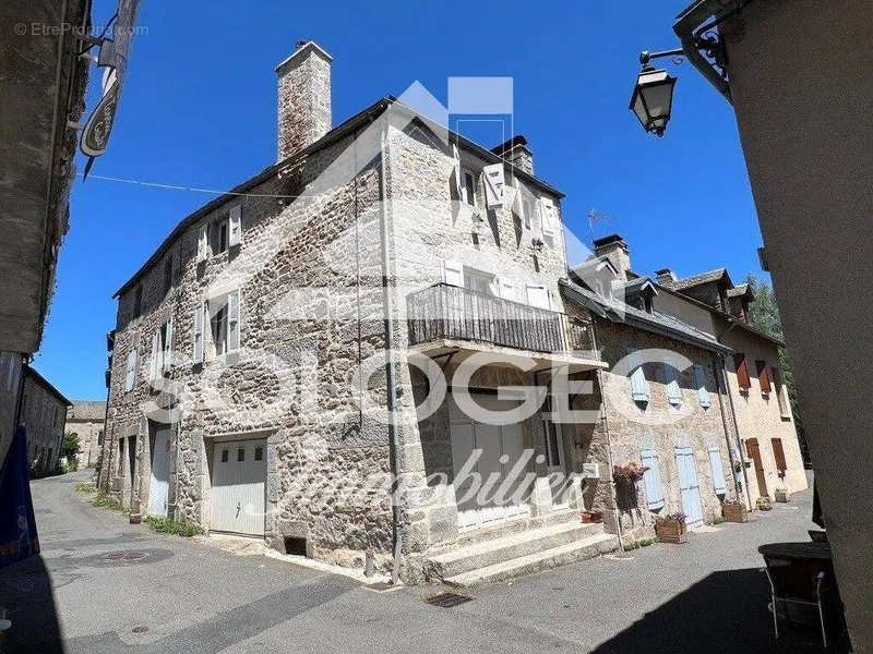 Photo Maison à Aumont-Aubrac au prix de 109 000€