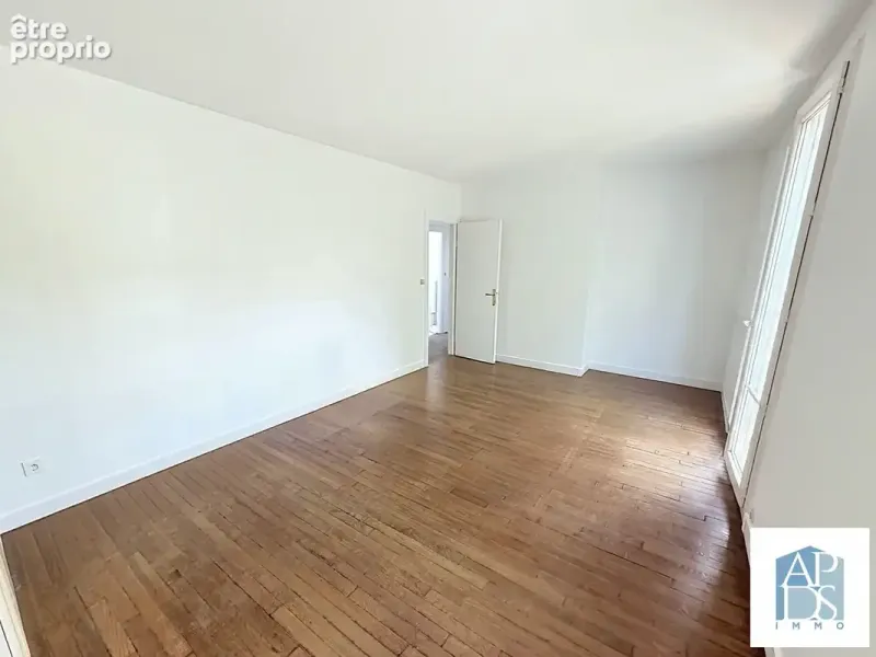 Photo Appartement à Noisy-Le-Grand au prix de N/C