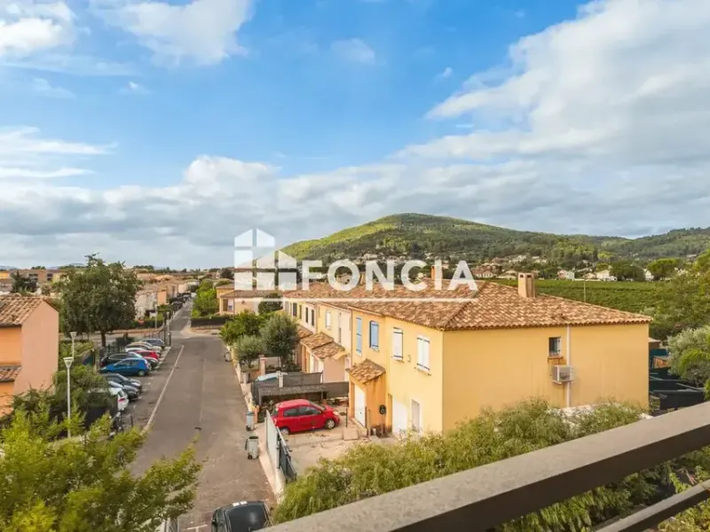 Photo Appartement à Cuers au prix de 235 000€