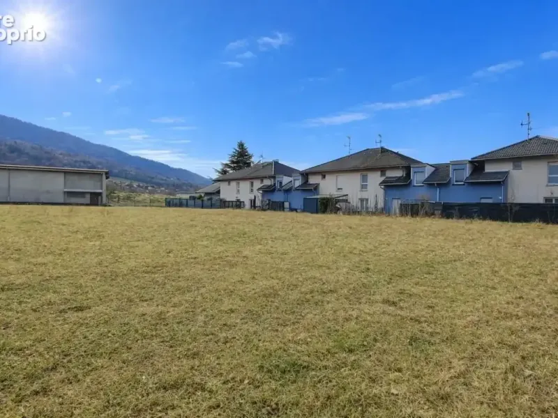 Photo Terrain à Cranves-Sales au prix de 319 000€