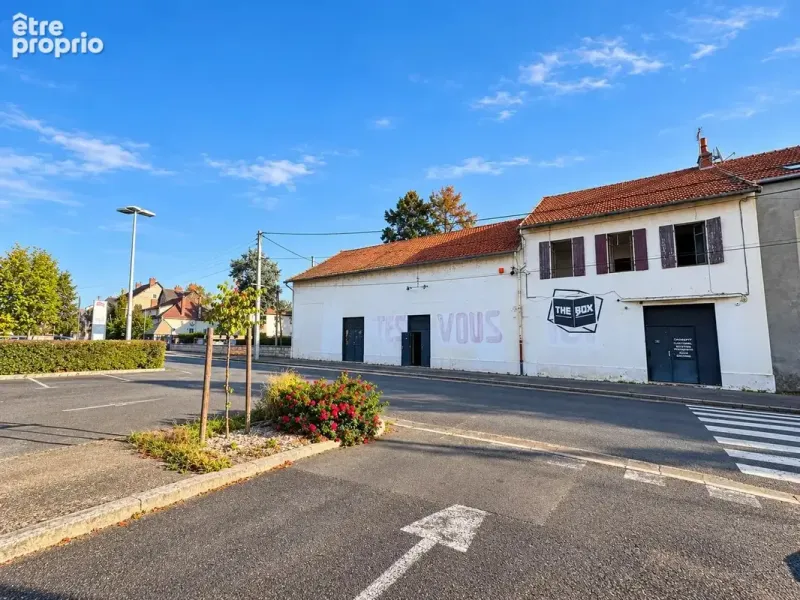 Photo Commerce à Varennes-Sur-Allier au prix de 109 000€