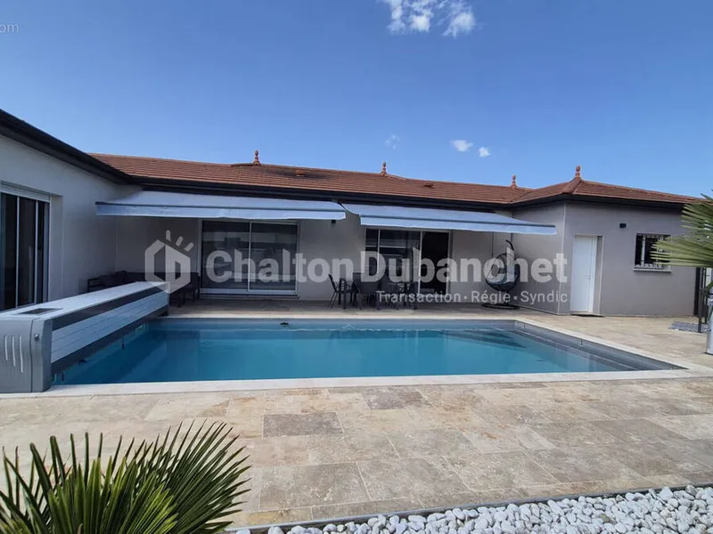 Photo Maison à Civens au prix de 399 000€
