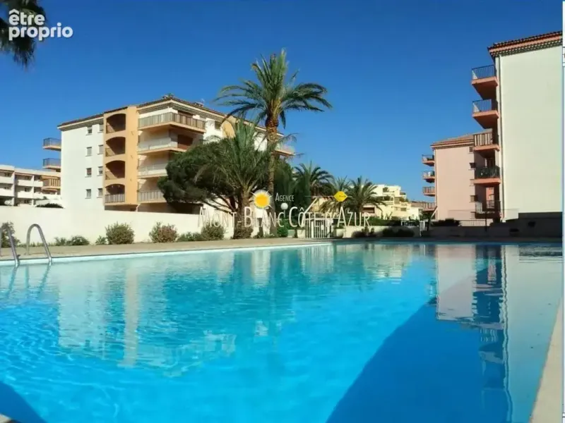 Photo Appartement à Sainte-Maxime au prix de 294 000€