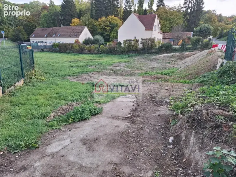 Photo Terrain à Allonne au prix de 103 000€