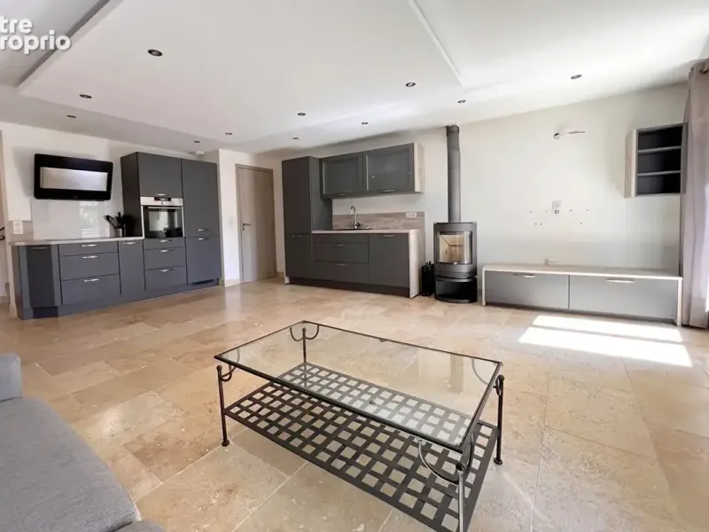 Photo Maison à Grans au prix de 329 900€