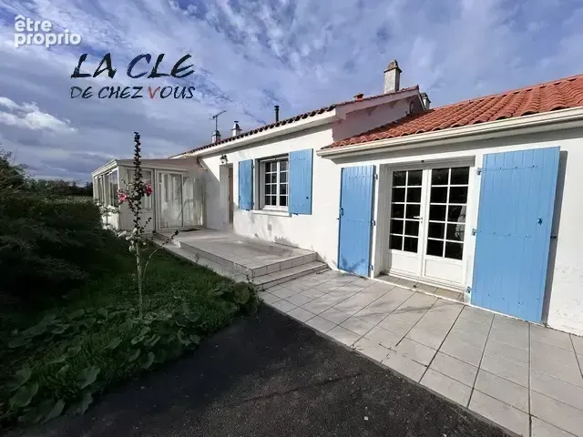 Photo Maison à Saint-Martin-De-Fraigneau au prix de 147 000€